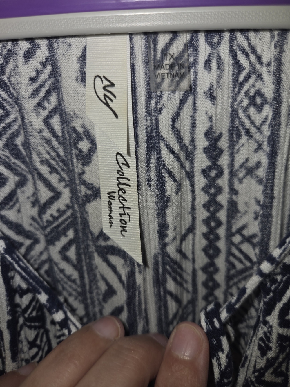 NY Collection White and Navy Patterned Peasant Top - Picture 2 of 3